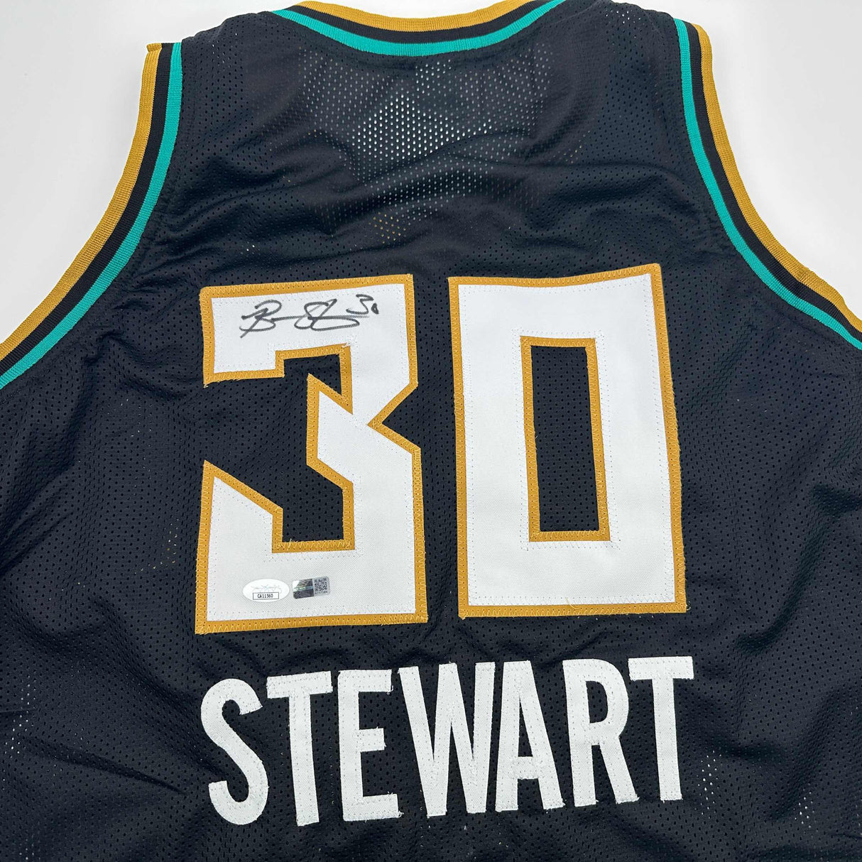 Camiseta de baloncesto negra de Nueva York autografiada/firmada por Breanna Stewart (JSA COA)