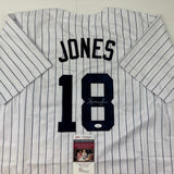 Camiseta de béisbol a rayas de Nueva York autografiada/firmada por Andruw Jones (JSA COA)