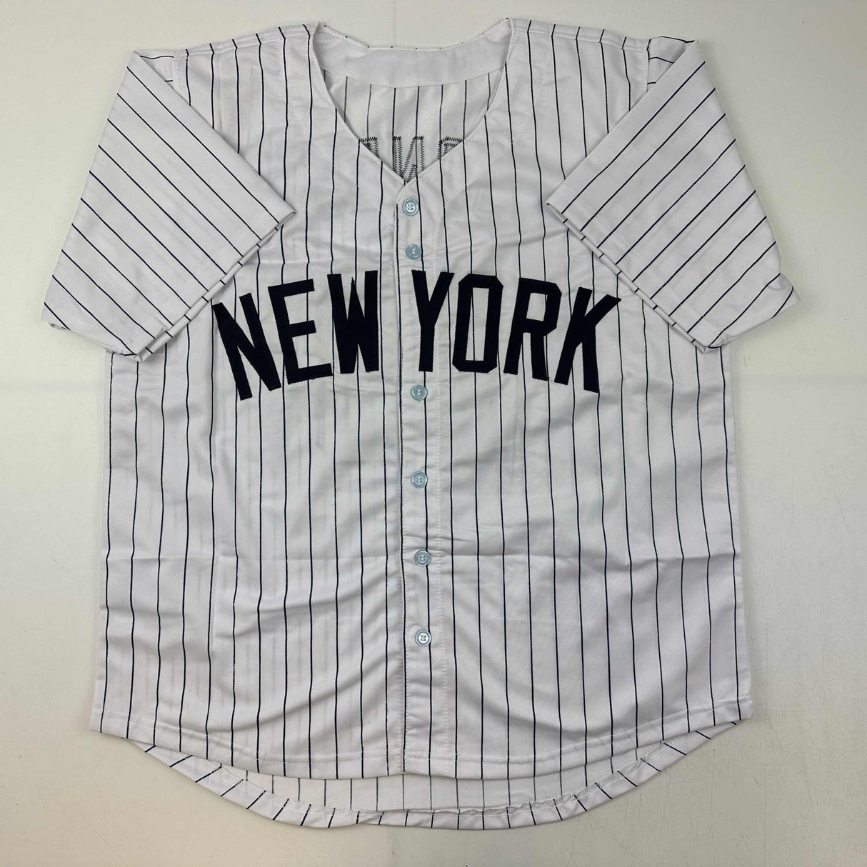 Camiseta de béisbol a rayas de Nueva York autografiada/firmada por Andruw Jones (JSA COA)