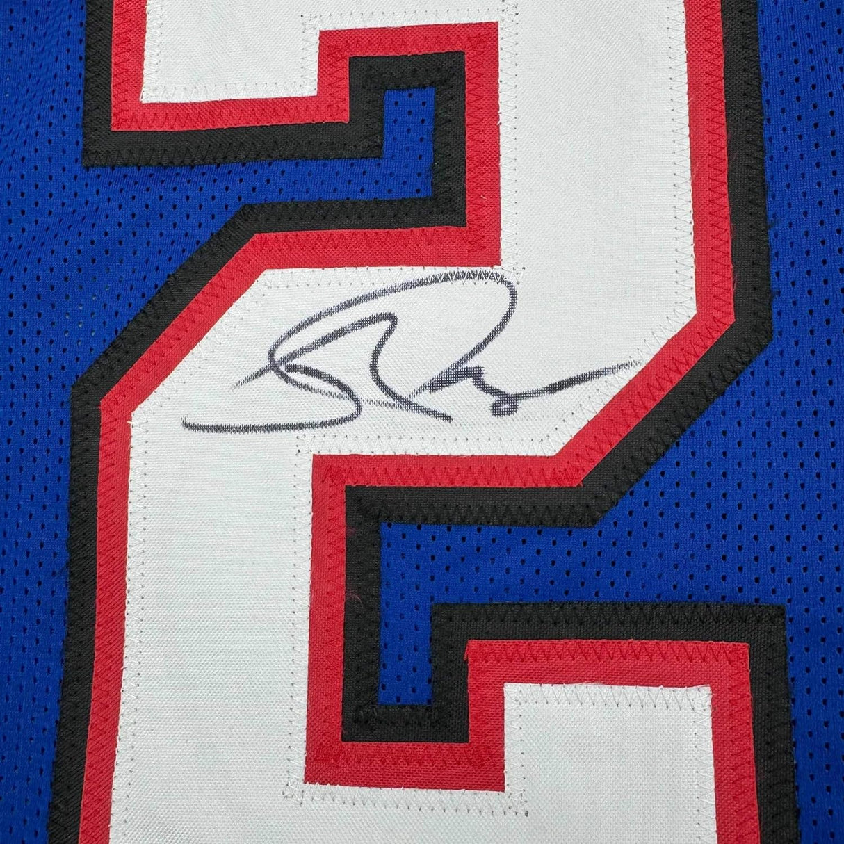 Camiseta de fútbol azul búfalo de Jordan Poyer, enmarcada, autografiada y firmada, 35 x 39, Beckett BAS COA