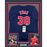 Camiseta de béisbol azul Cleveland de 35 x 39, enmarcada, autografiada y firmada por Steven Kwan (JSA COA)