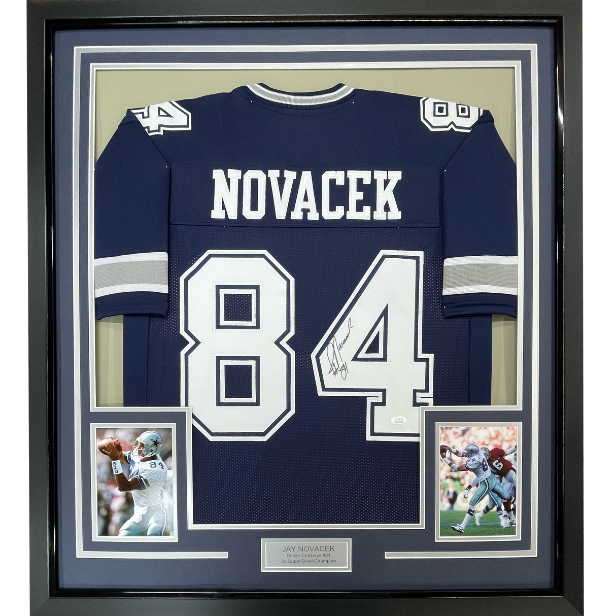 Camiseta de fútbol azul oscuro de Dallas, enmarcada, autografiada y firmada por Jay Novacek, 35 x 39, JSA COA