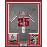 Camiseta de béisbol gris de Filadelfia de 35 x 39, enmarcada, autografiada y firmada por Jim Thome (JSA COA)