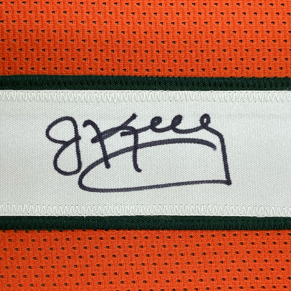 Camiseta de fútbol americano universitario enmarcada, autografiada y firmada por Jim Kelly, 35 x 39, color naranja, de los Miami Hurricanes, JSA COA