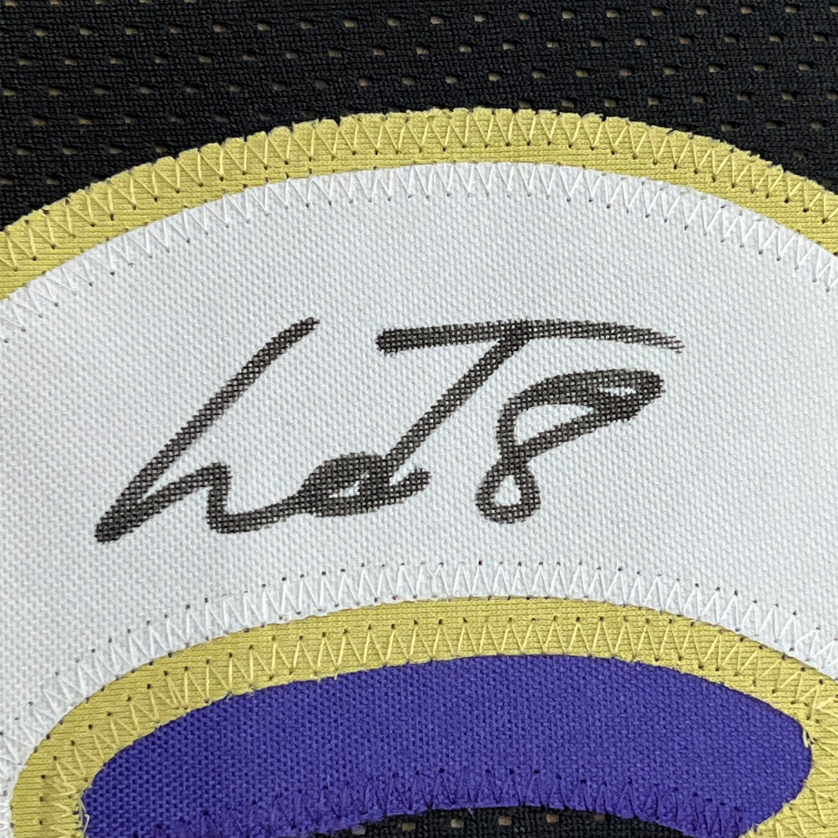 Camiseta de fútbol americano de Baltimore, negra, enmarcada, autografiada y firmada por Lamar Jackson, 35 x 39, JSA COA