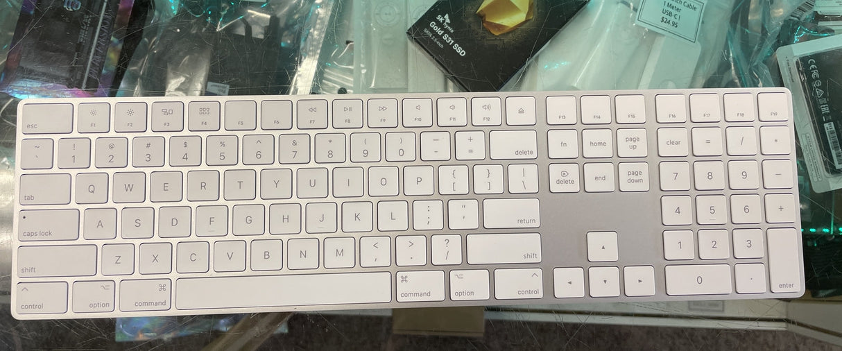 Apple Magic Keyboard with Numeric Keypad MQ052LL/A Silver – Wireless