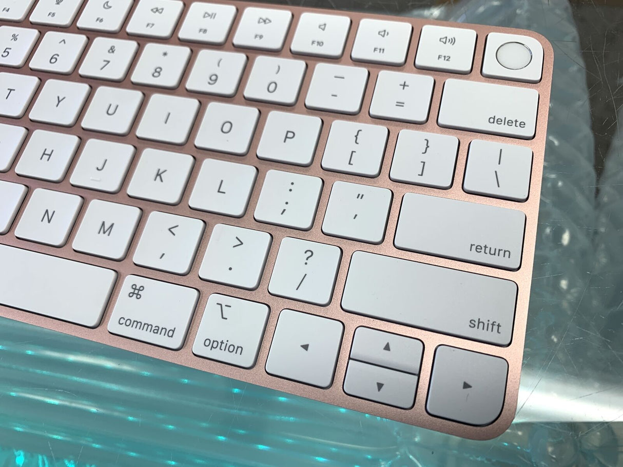 Apple Magic Keyboard (2nd Gen) Touch ID / Pink Compact A2449
