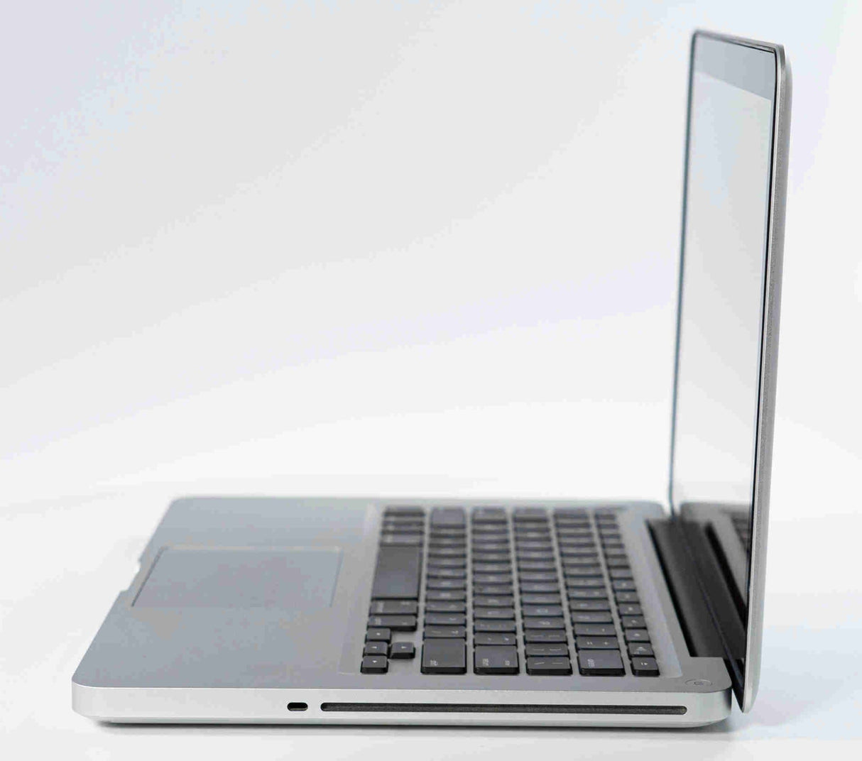 Apple MacBook Pro (13-inch Late 2011) 2.8 GHz i7-2640M 8GB RAM 2TB SSD (Silver)