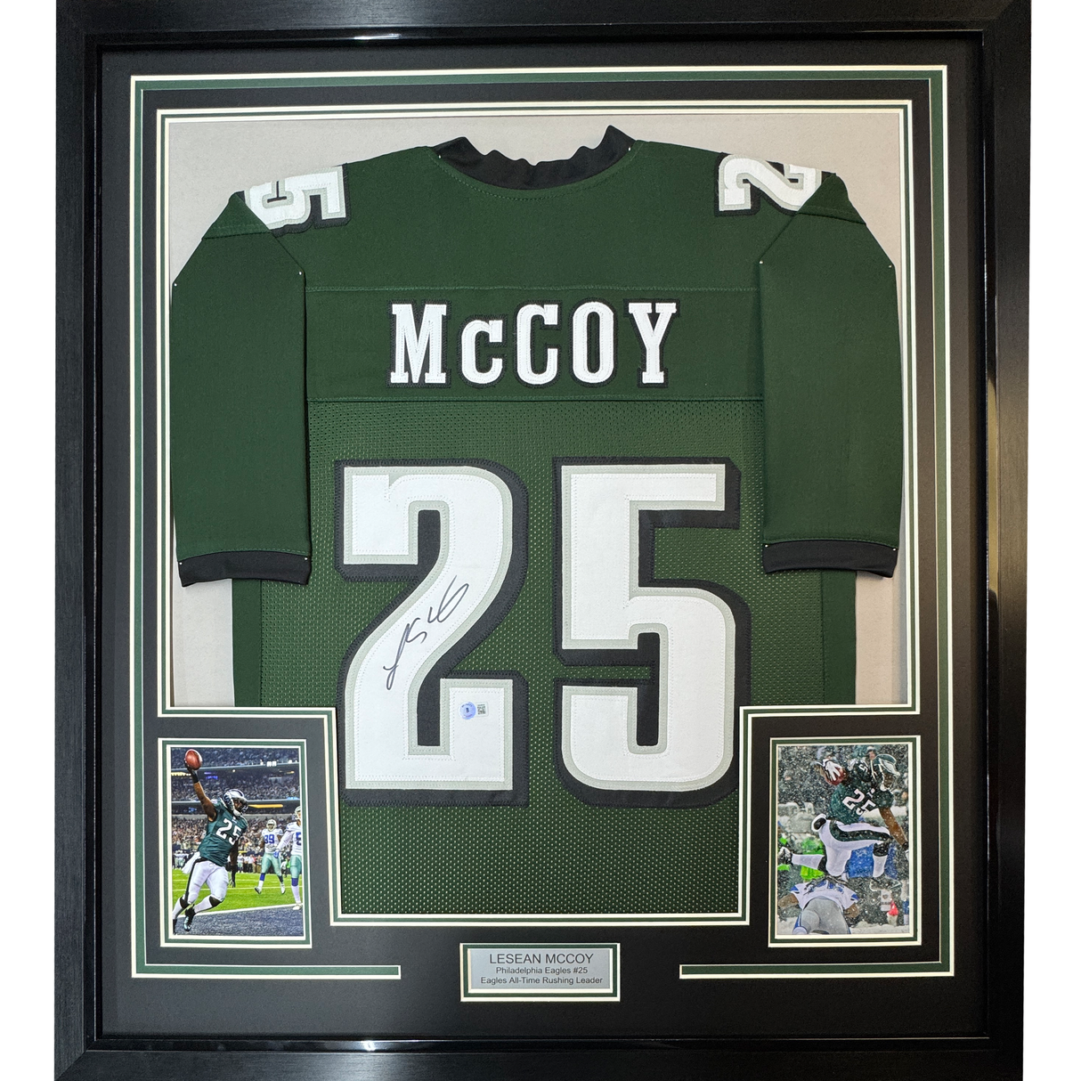 Camiseta de fútbol verde de Filadelfia de 35 x 39, enmarcada, autografiada y firmada por LeSean McCoy (JSA COA)