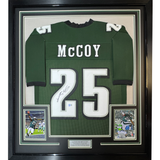 Camiseta de fútbol verde de Filadelfia de 35 x 39, enmarcada, autografiada y firmada por LeSean McCoy (JSA COA)