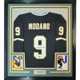 Camiseta de hockey negra de Dallas Beckett BAS COA enmarcada y autografiada de Mike Modano (35 x 39)
