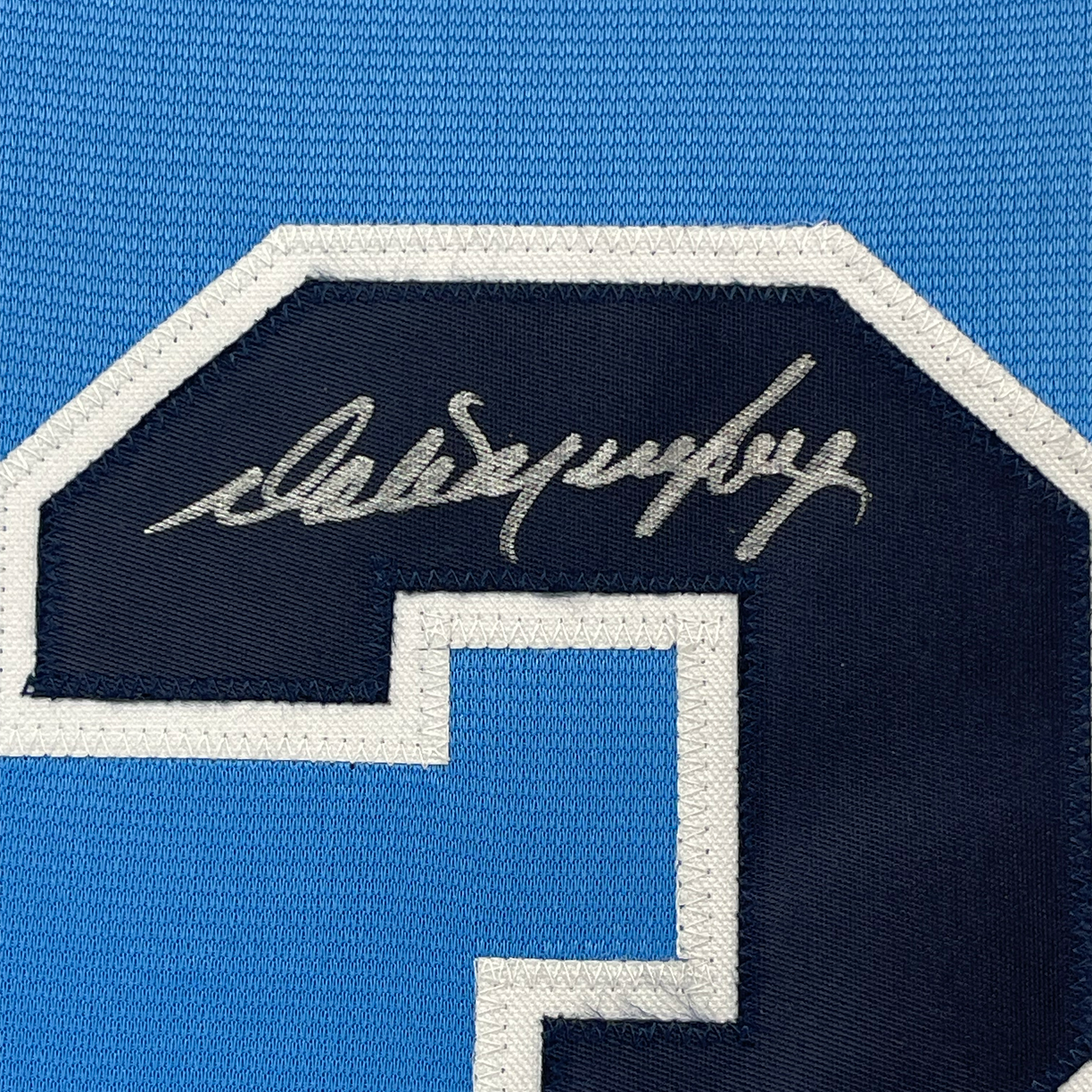 Camiseta de béisbol azul claro de Atlanta, enmarcada, autografiada y firmada por Dale Murphy, 35 x 39, certificado de autenticidad (PSA/DNA)