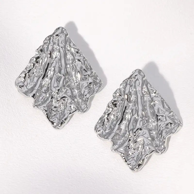 Pendientes de acero inoxidable de temperamento simple con baño de oro de 18 quilates que no se decoloran