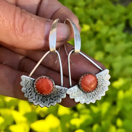 Retro Simple South Red Geometric Scallop Earrings - Lootquake