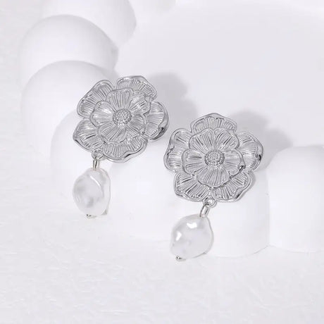 Simple Temperament Stainless Steel Studs 18K Gold Plating Does Not Fade - Lootquake