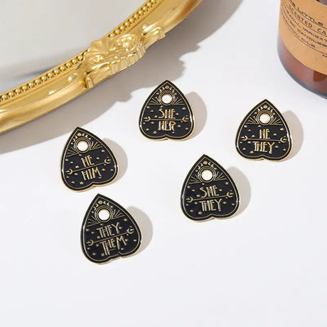 Retro English Letter SHE Cartoon Paint Brooch - Lootquake
