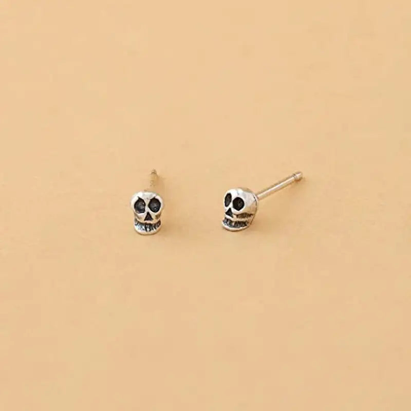 European And American Popular Personalized Ghost Head Gothic Retro Skull Stud Earrings Ornament - Lootquake