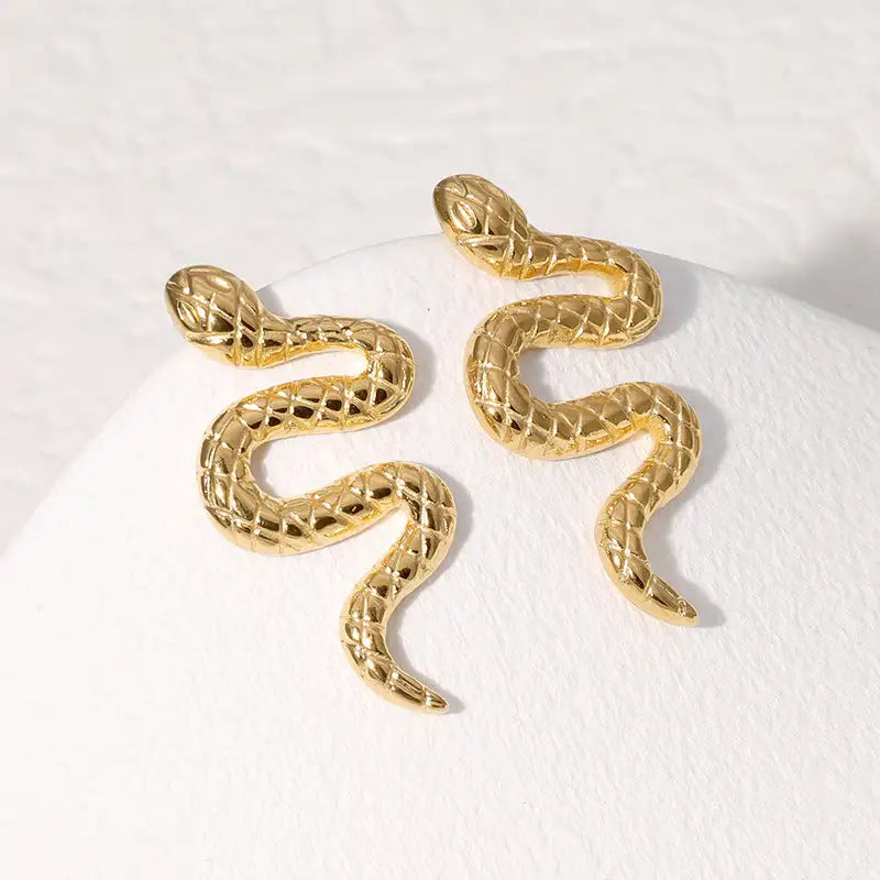 Simple Temperament Stainless Steel Studs 18K Gold Plating Does Not Fade - Lootquake