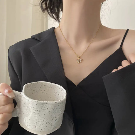 Swallow Titanium Steel Micro Zircon-laid Necklace - Lootquake