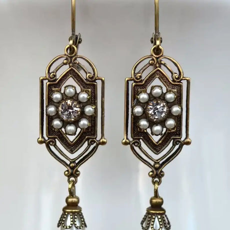 European And American Retro Earring Pendant For Ladies - Lootquake