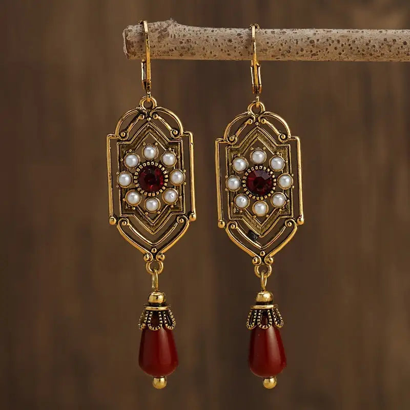 European And American Retro Earring Pendant For Ladies - Lootquake