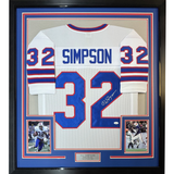 Camiseta de fútbol americano enmarcada, autografiada y firmada por OJ Simpson, 35 x 39, color blanco búfalo, JSA COA
