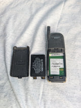 Qualcomm  QCP 2035a Verizon Gold Black Bar Vintage Cell Phone
