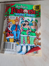 Archie's Funhouse Christmas Annual Comic Book #10 Betty Veronica