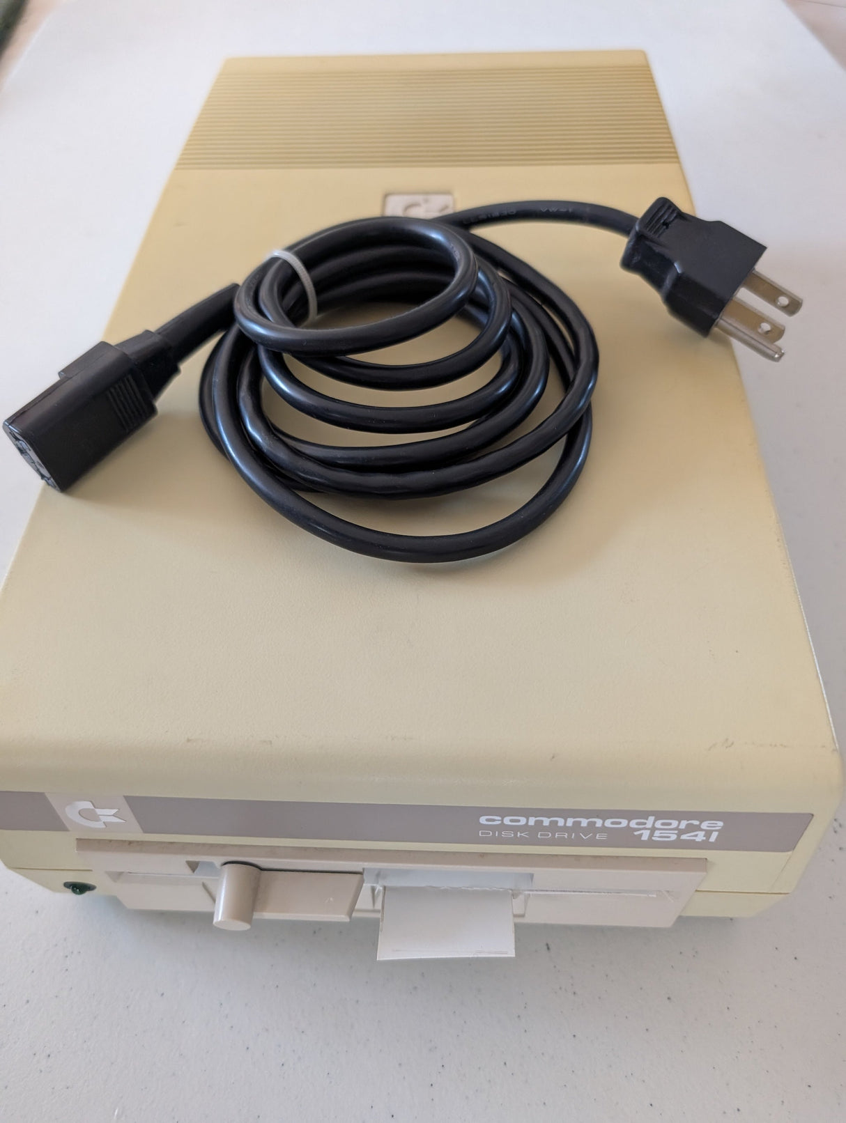 Commodore 1541 Floppy Disk Drive and manual