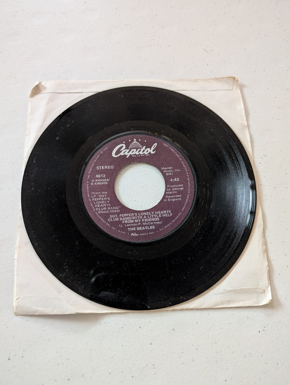 The Beatles -  Sgt. Pepper’s Lonely Hearts Club Band - With A Little Help From My Friends - A day in the Life(7 in, 45 RPM, Single, Vinyl Record Album)