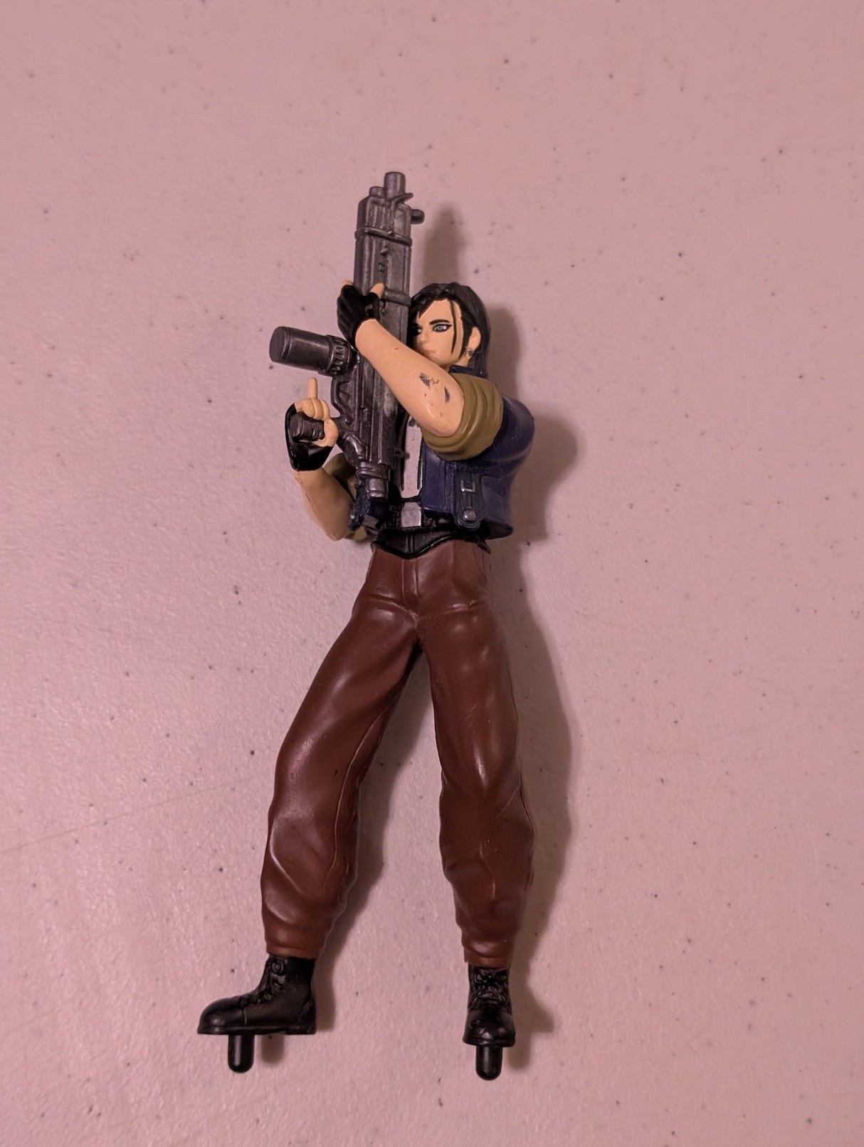 LAGUNA LOIRE with weapon  VINTAGE 1999 FINAL FANTASY VIII DELUXE FIGURE SQUARE ENIX(Action Figure, SciFi/Fantasy, Collectable, Vintage, Loose, Missing Parts/pieces, Incomplete)