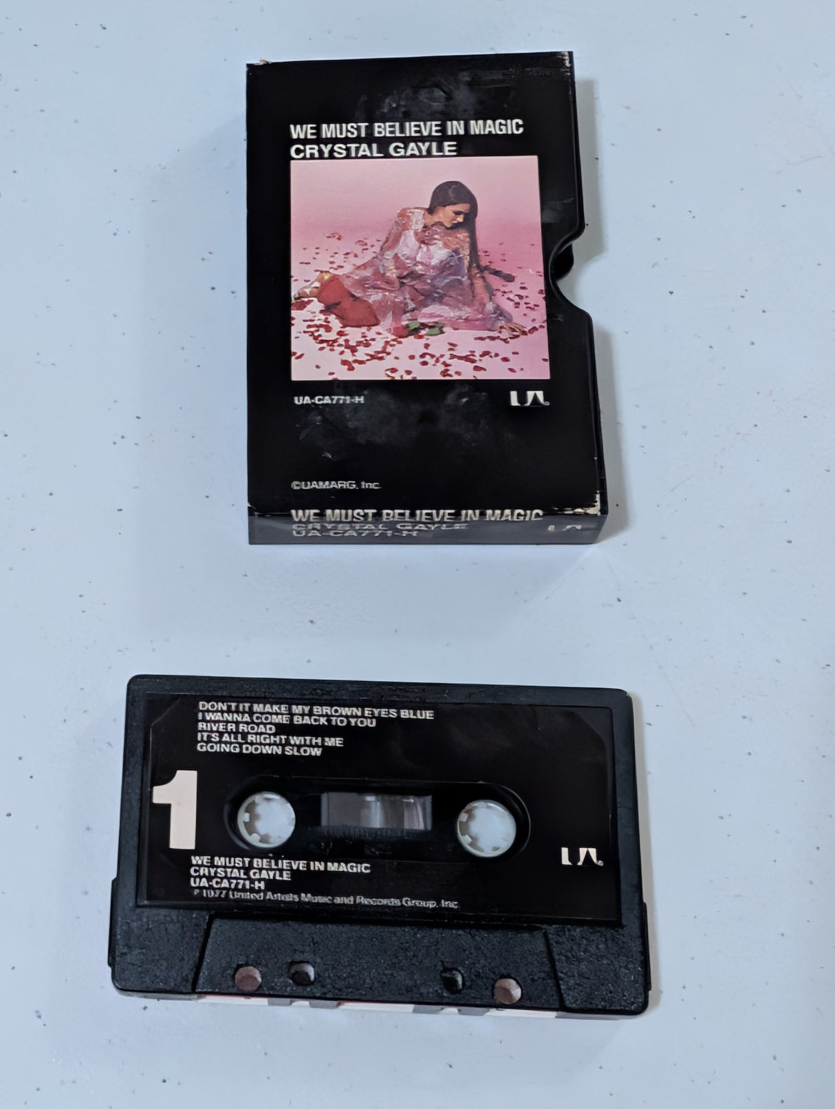 Crystal Gayle – We Must Believe In Magic(cassette, tape, album, music, vintage, OOP)