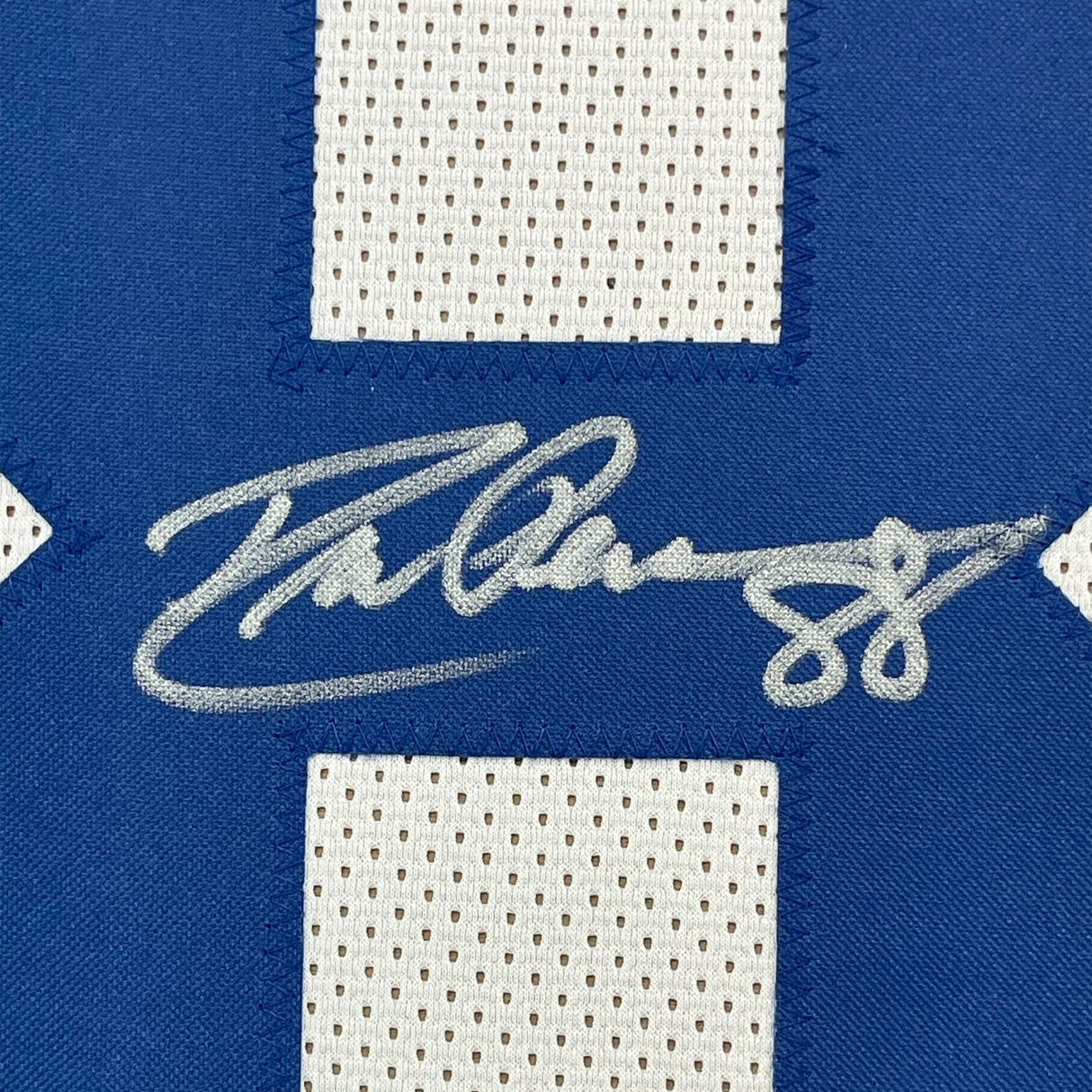 Camiseta de fútbol americano Dallas blanca de 35 x 39, enmarcada, autografiada y firmada por Drew Pearson (JSA COA)