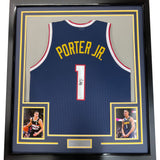 Camiseta de baloncesto azul oscuro de Denver, enmarcada, autografiada y firmada por Michael Porter Jr., 35 x 39, con certificado de autenticidad (PSA/DNA)