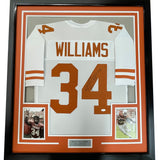 Camiseta de fútbol americano universitario de Texas, enmarcada, autografiada y firmada por Ricky Williams, 35 x 39, color blanco, JSA COA