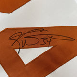 Camiseta de fútbol americano universitario de Texas, enmarcada, autografiada y firmada por Ricky Williams, 35 x 39, color blanco, JSA COA