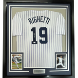 Camiseta de béisbol a rayas de Nueva York, enmarcada, autografiada y firmada por Dave Righetti, 35 x 39, JSA COA
