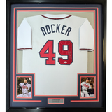 Camiseta de béisbol blanca de Atlanta, enmarcada, autografiada y firmada por John Rocker, 35 x 39, con certificado de autenticidad de PSA y ADN.