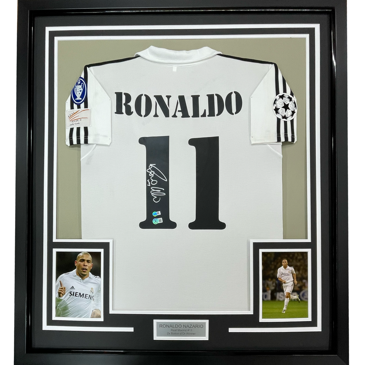 Camiseta de fútbol blanca del Real Madrid de Ronaldo Nazario, enmarcada y firmada, 35 x 39 cm, Beckett BAS COA