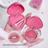 Bálsamo para labios y mejillas en forma de corazón de Gegebear: acabado mate suave y fino con delicados tonos rosados ​​para una apariencia ruborizada.