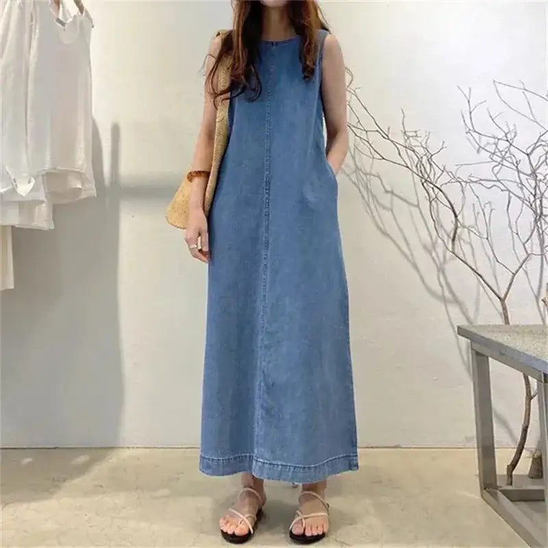 Women's Sleeveless Denim Long Dress Fashionable Round Neck Sleeveless Pocket Denim Skirt Loose Vest Denim Long Dress - Lootquake