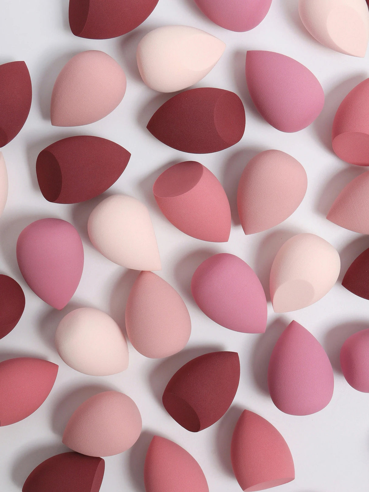 30 Beauty Eggs (Esponjas de Maquillaje) Esponja de Belleza Mixta para Base de Maquillaje, Líquida, en Crema y en Polvo Sin Impurezas, Multicolor C