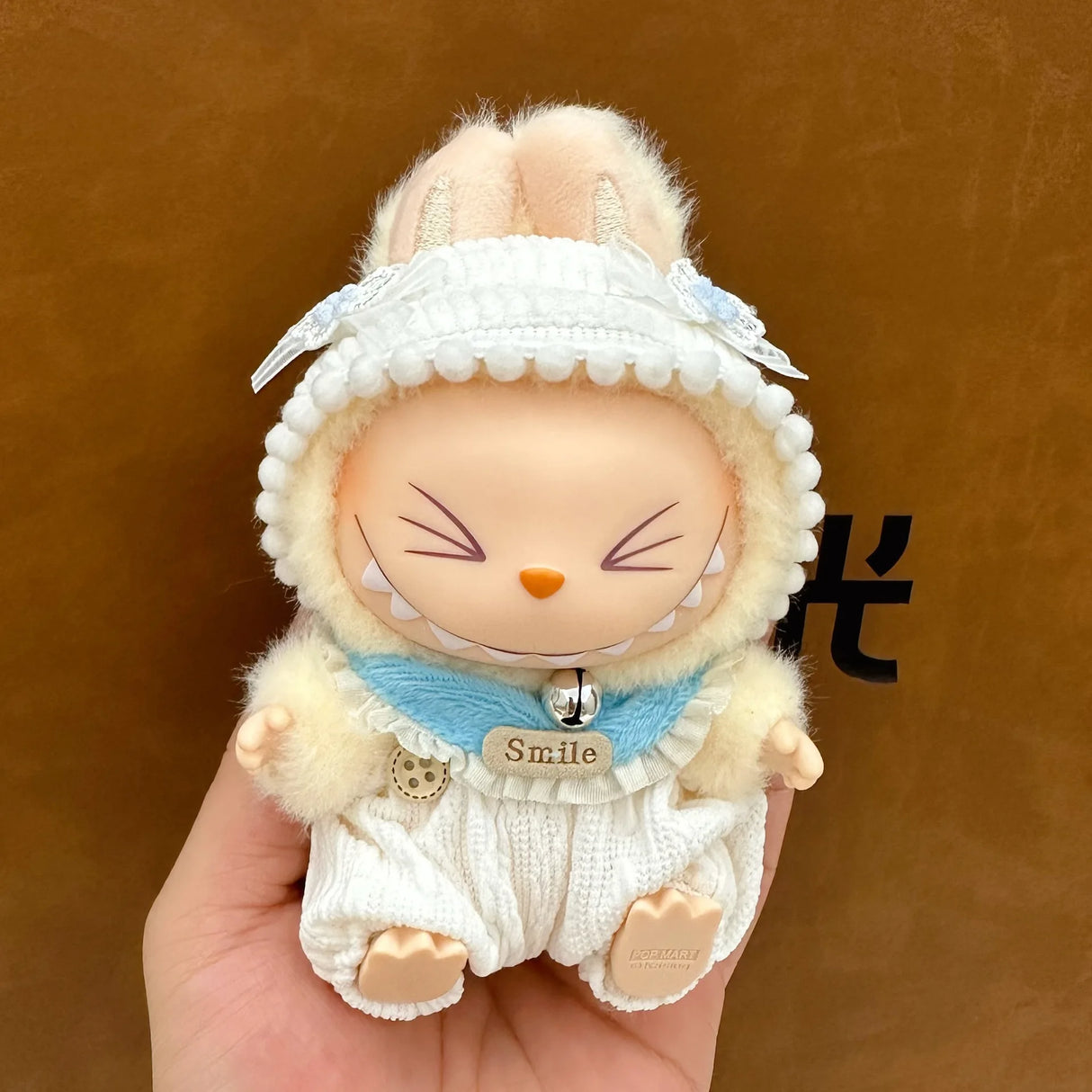 Ropa de bebé Labubu de 17 cm, conjunto de falda y caja ciega para muñecas Labubu, bonito juguete para vestir, regalo para festivales, regalo de cumpleaños, bonito regalo para fiestas.