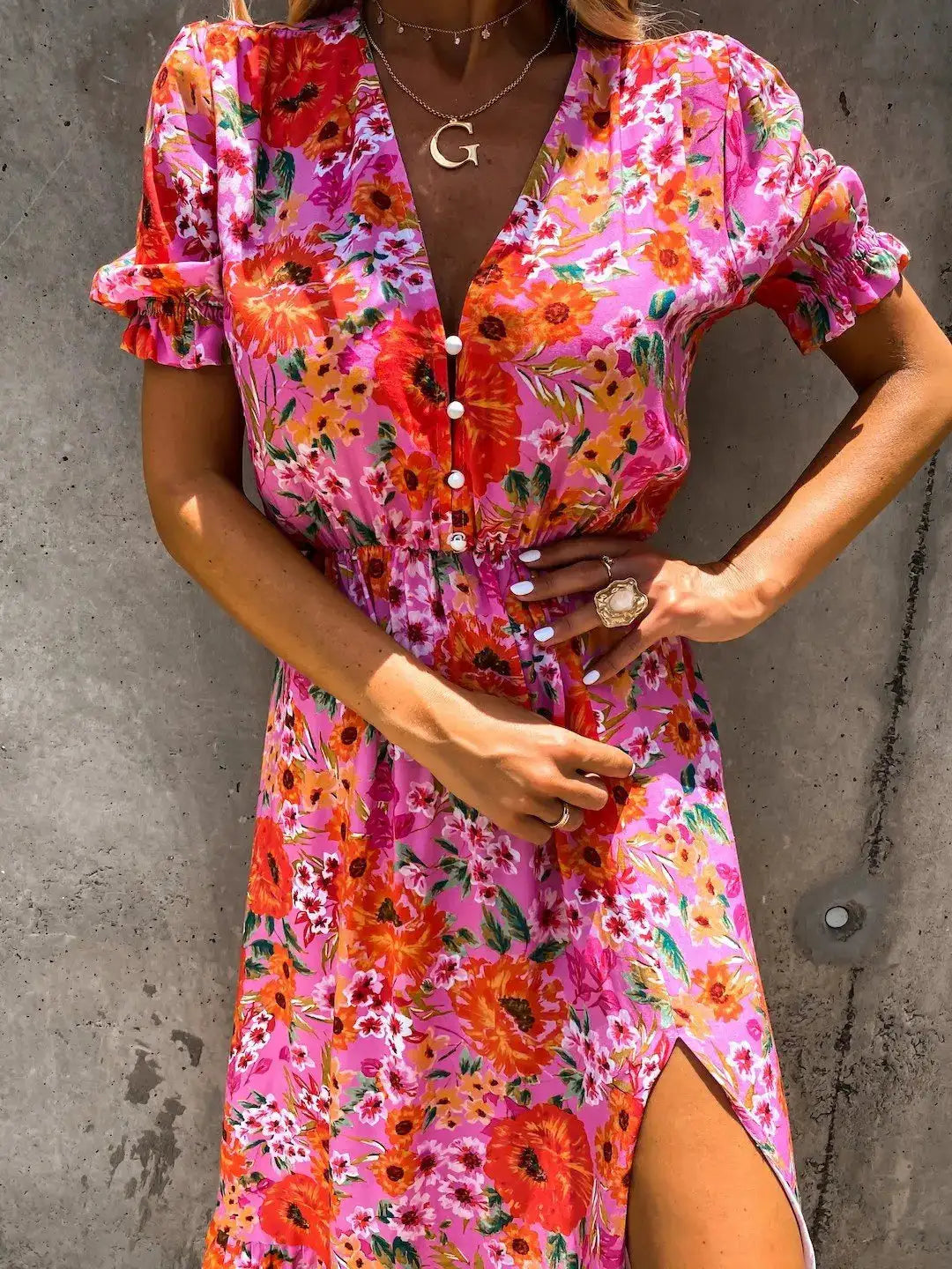 Vestido de verano con estampado floral para mujer, cuello en V, abertura lateral, largo, elegante, manga corta, botones, ajustado, para fiesta de primavera