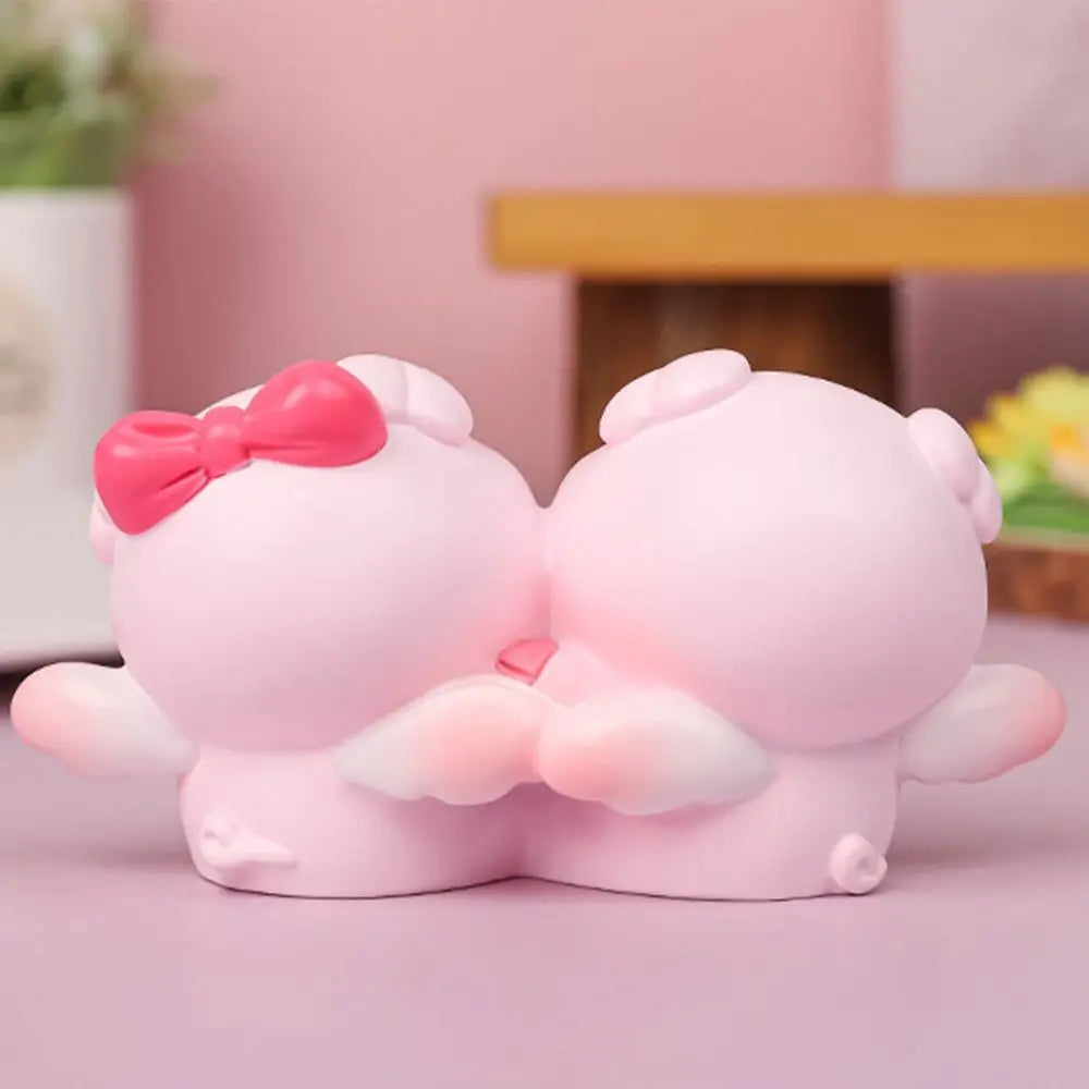 Crafts Resin Couple Piggy Ornament Cute Cartoon Pig Statue Creative Lovely Animal Sculpture Office