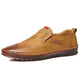 2022 Fashion Men's Casual Flat Shoes Outdoor Soft Soled Travel Sneakers Leather Men Business Non Slip Breathable Shoes Men