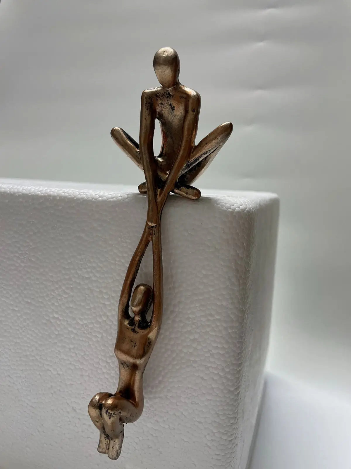 Man Lifting Woman Figurine Art Statue Lover Sculpture Ornament Home Desktop Decor Dancing Couple Sculpture Art Creative Artwork