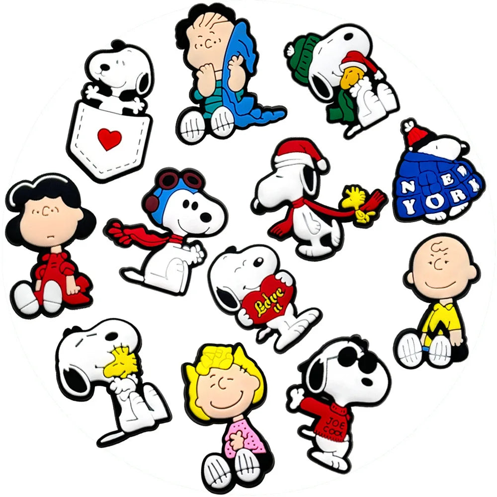 1 à 12 breloques de chaussures MINISO Snoopy, accessoires de dessin animé, sabots classiques, sandales, décoration de chaussures de jardin, bracelets, boucles, cadeaux pour enfants