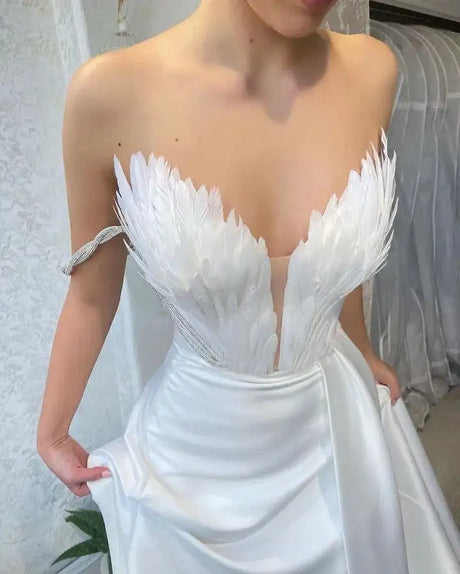 White Angel Feather Dress Luxury Design Women's Off Shoulder Elegant Long Dress Halloween Christmas Party Evening Wedding Dress - Lootquake
