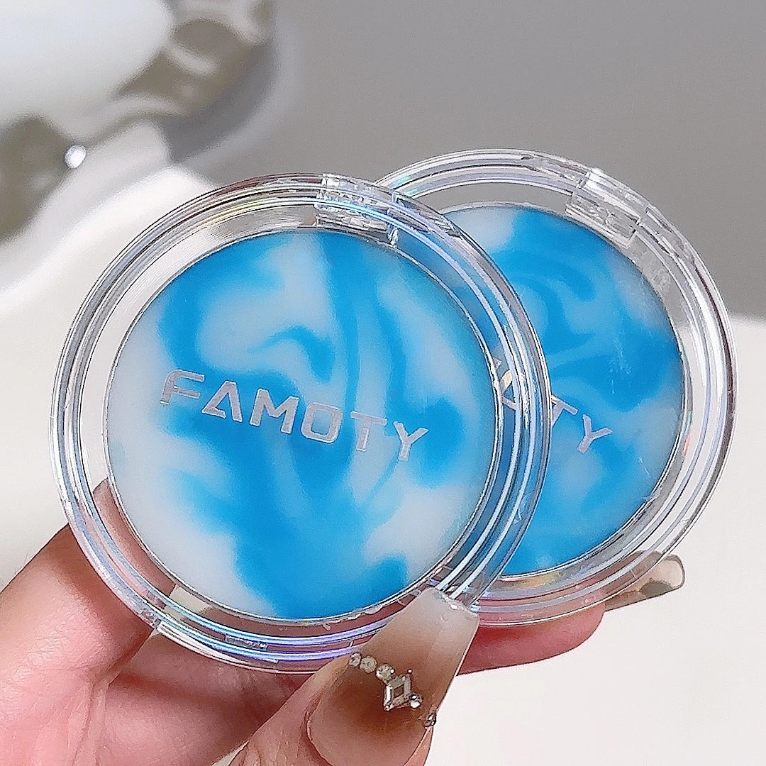 Conceal pores, soft-focus effect. Translucent powder compact, powder-free formula, instant oil control, long-lasting makeup. Nat